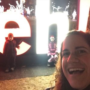 Meet your Posher, Stella